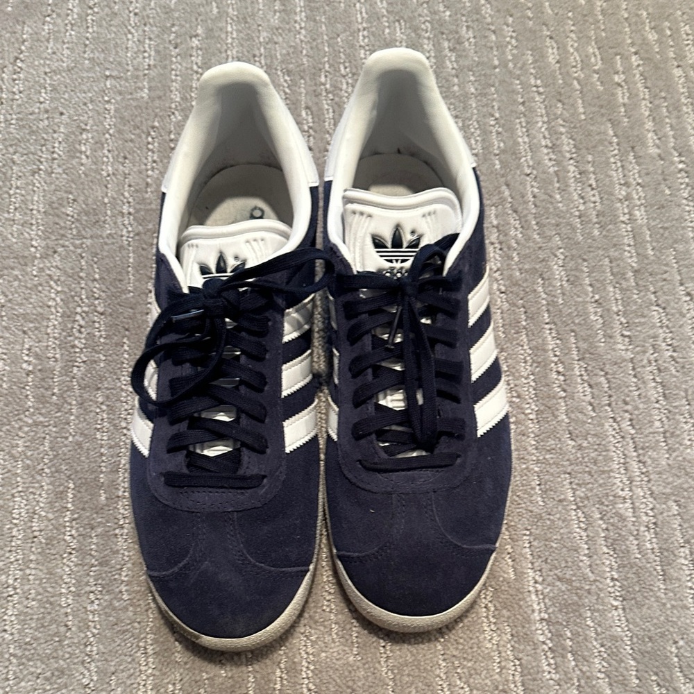 Adidas Dark Blue and White Sneakets womens 7 size